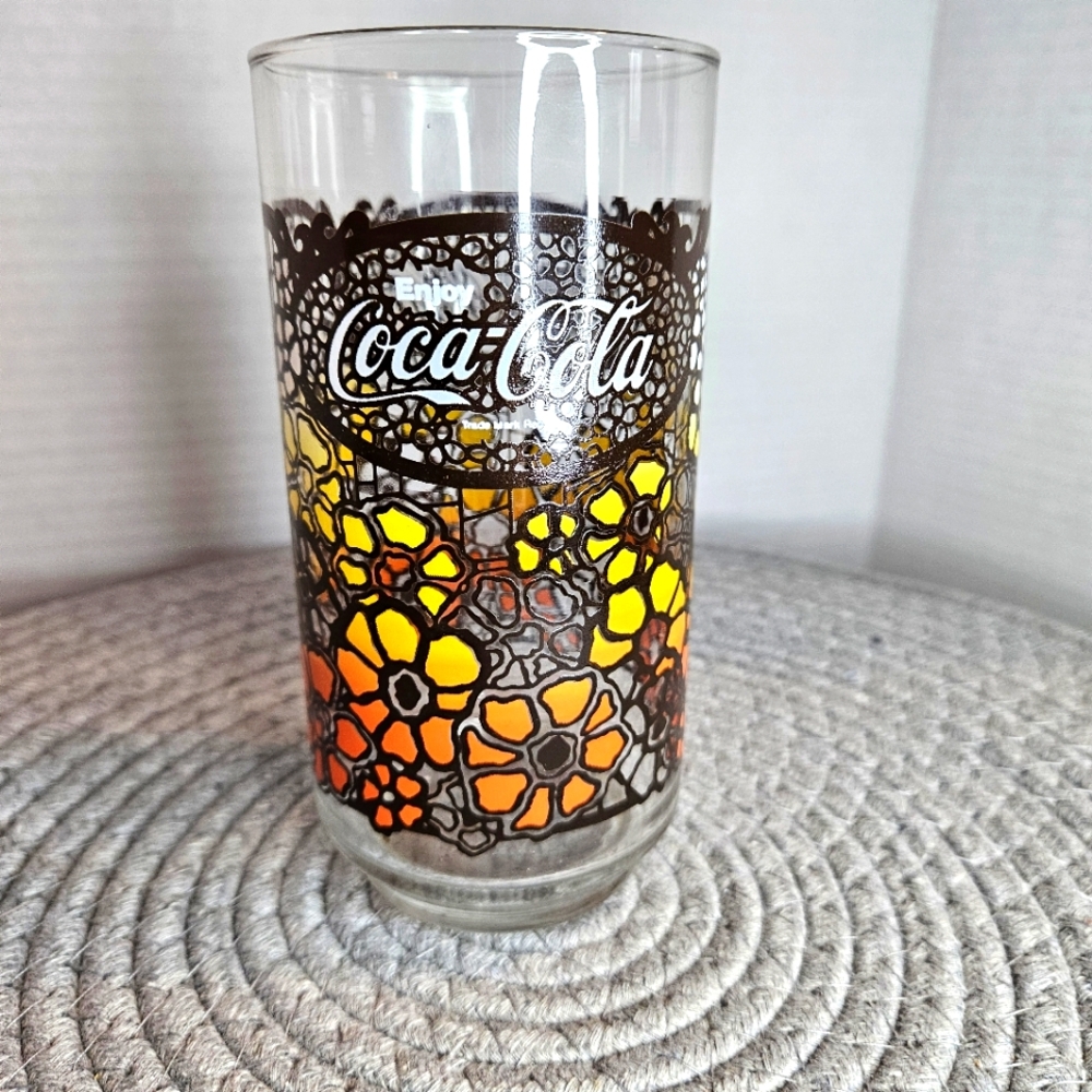 Vintage 1970's Coca-Cola Flower Power Drinking Glass